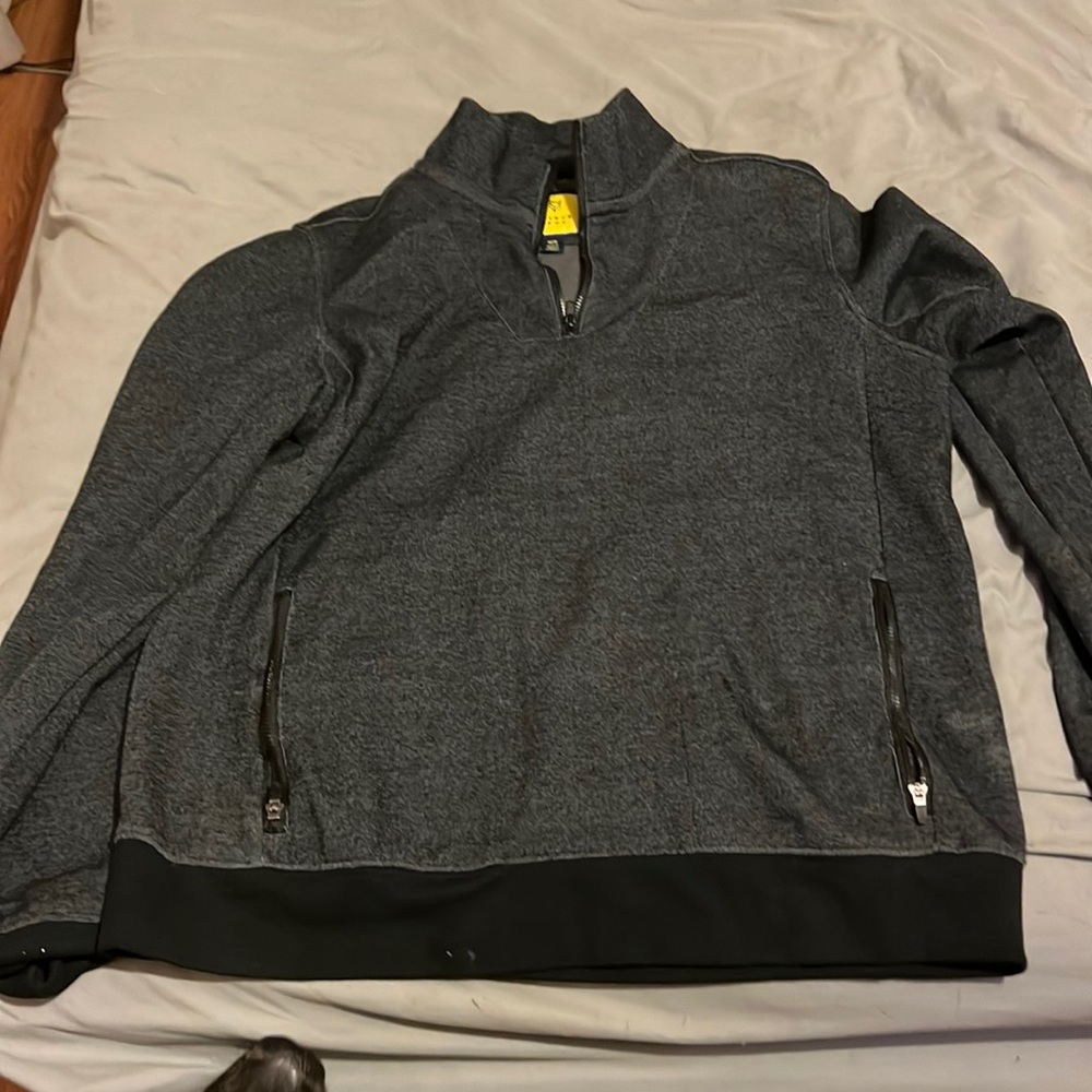 Prince & Fox pullover half zip collar sweatshirt.